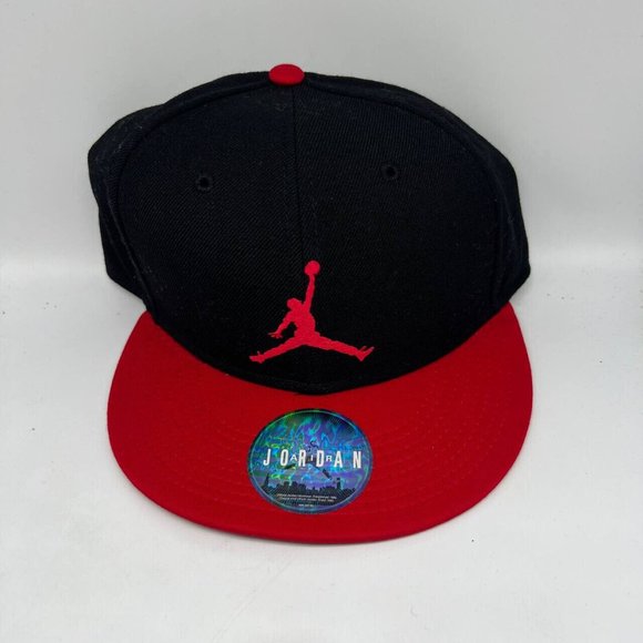 Air Jordan Red Round Brim JordanTrue Hat Snapback Cap‎ Chicago Bulls Men - Picture 1 of 7